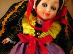 INTNL DOLL IN BOX FACE